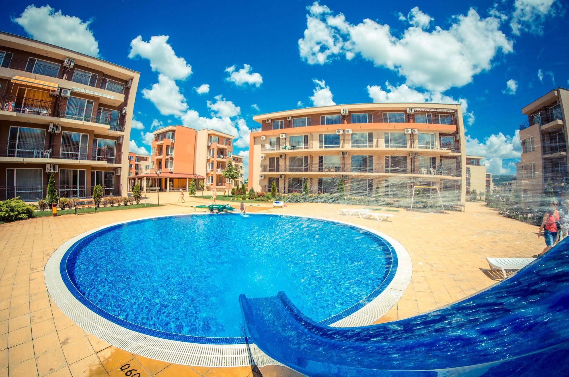 Holiday Fort Golf Club Sunny Beach Exterior photo